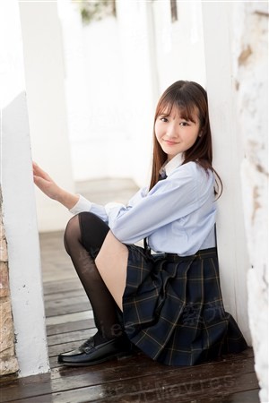 顾盼兰陵