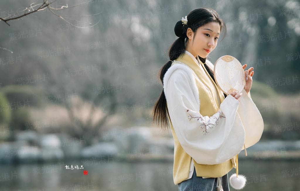 爱是坟墓里的再生花