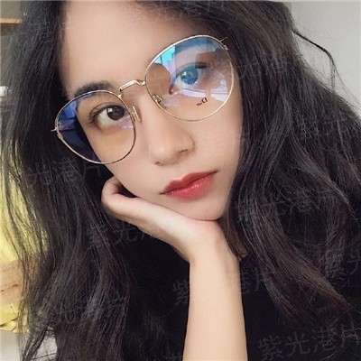 时光凋落了花朵与爱情